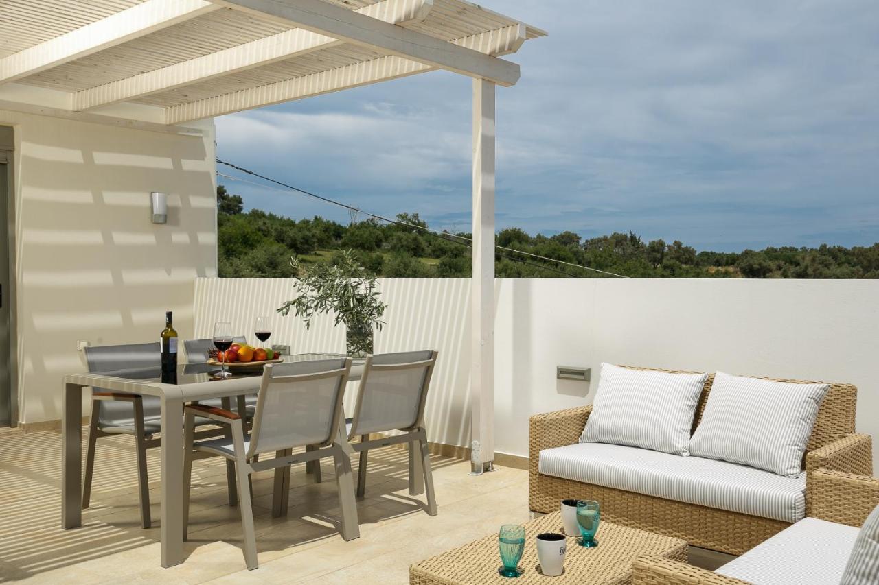 Eco Villa, A Perfect Escape Close To The Beach, By Thinkvilla Maroulás Exterior foto